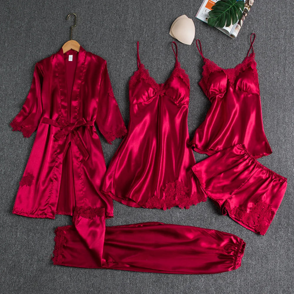 Ensemble Satin Pyjama — vue 3